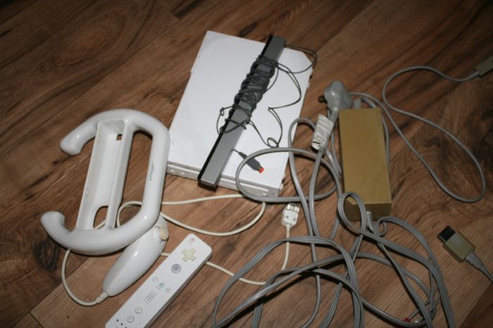 Wii set (in working order)