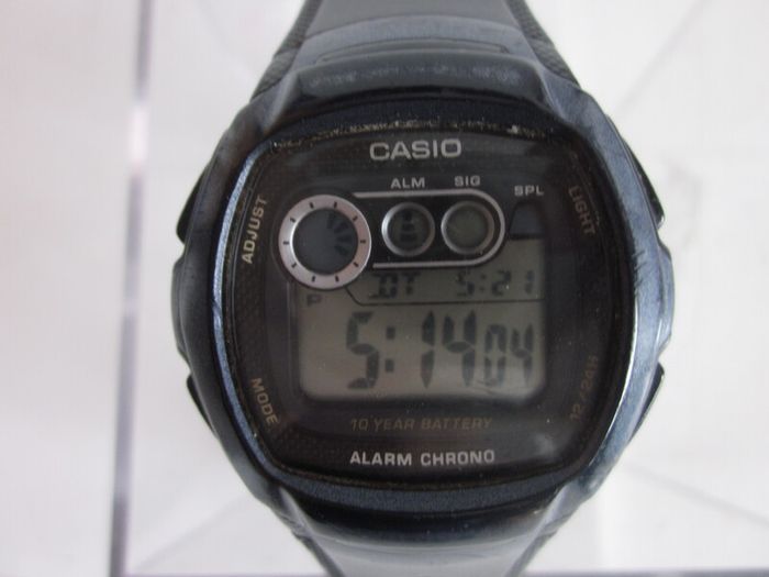Casio 2963 W210 Illuminator Digital Wristwatch