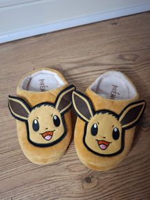 Pokemon Eevee Slippers - Kids Size 12