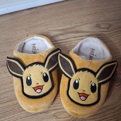 Pokemon Eevee Slippers - Kids Size 12