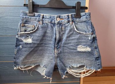 ladies bershka shorts size euro 38