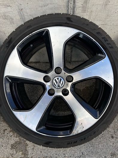 Genuine Volkswagen R-Line Austin 18" Alloy Wheels