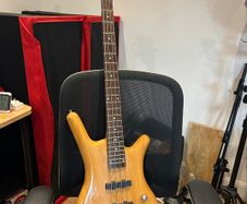Tanglewood Warrior 4-string bass guitar