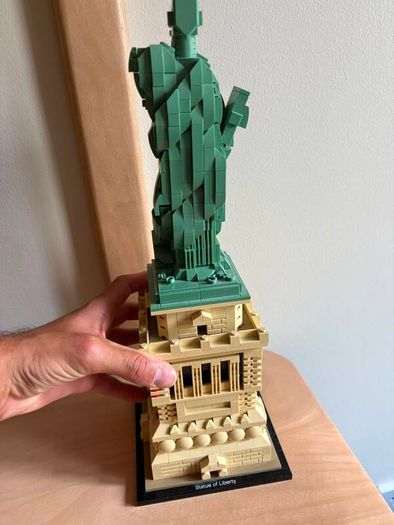 LEGO Architecture Statue of Liberty 21042