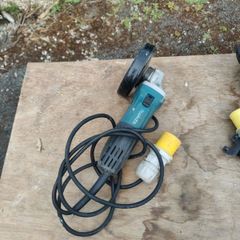 Makita GA5030R Angle Grinder 125mm