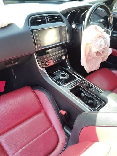 Breaking jaguar XE  r-tipe 2018 2.0 diesel