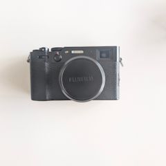 Fujifilm X100V