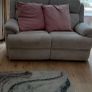 3 plus 2 sofas . Image 2