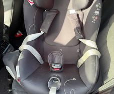 Sirona Gi car seat with base