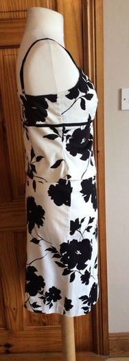 Principles Petites Ladies Black and White Cotton Blend 2 Piece skirt and Top Set 12/14  including postage