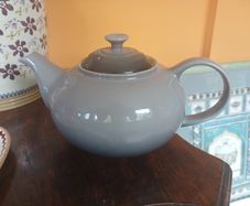 Le creuset teapot