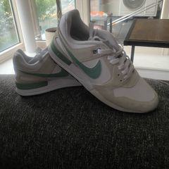 mens trainers