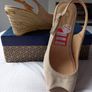 Brand new Carl Scarpa Wedges Size 5 Image 4