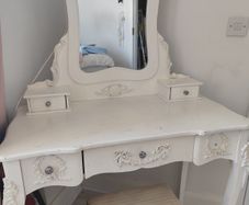 dressing table