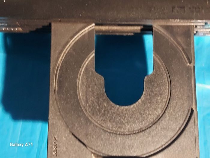 Playstation 2 Model SCPH-30003 R, Powers on and off, Opens and closes disk tray, Comes with power lead only