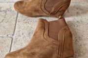 Tan wedge boot