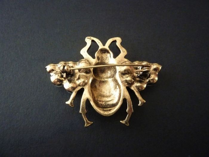 Honey Bee Pearl Crystal Brooch Pin
