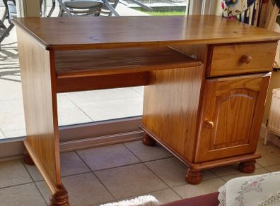 desk