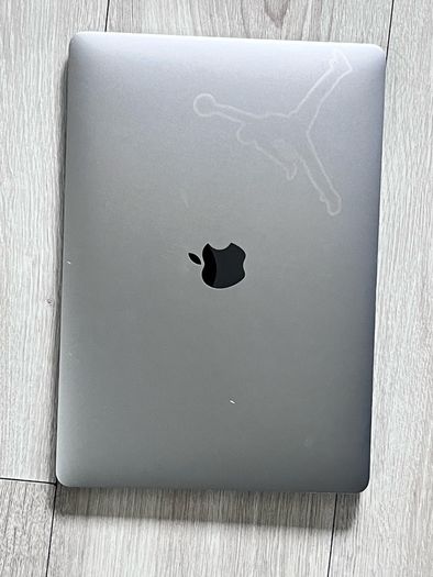 Macbook Air  A1932 i5