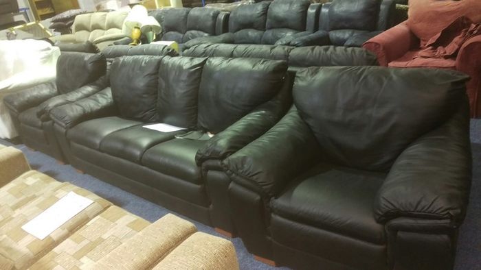 'Contempo' brand new 3+1+1 real full leather Suite