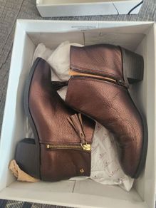 Amy Huberman boots