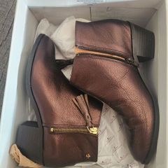 Amy Huberman boots