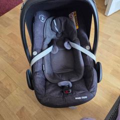 maxi cosi pepple seat with isofix