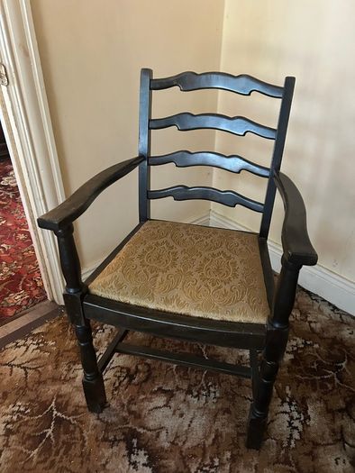 Furniture - Table, Chairs & 2 Cabinets