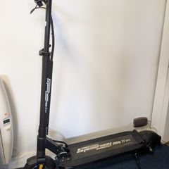 Speedway Mini 4 Pro electric scooter