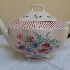 Johnson Brothers Ceramic teapot