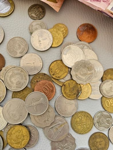Collection of mixed international coins