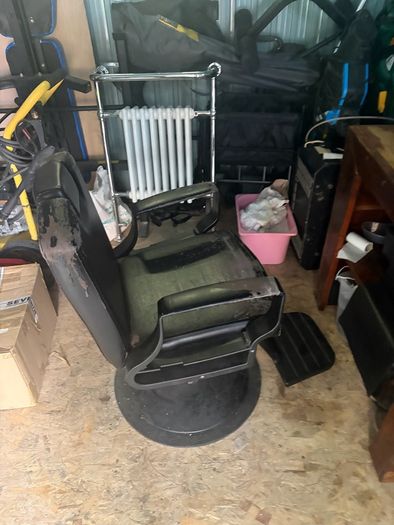 salon chair