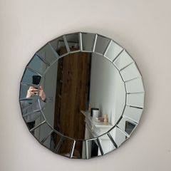 Decorative round mirror