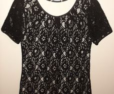 BNWT Oasis black lace top