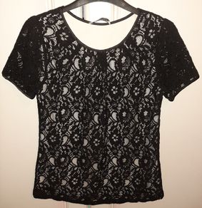 BNWT Oasis black lace top
