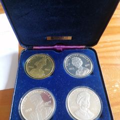 1977 Royal Salute Silver Proof Crown Medals