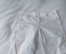 M&S Cropped white jeans