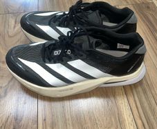 Adidas Boston 13 - Size 9 UK