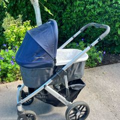 Uppa Baby Vista travel system