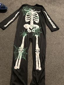 costume age 7-8