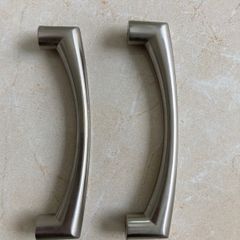 Kitchen cabinet handles