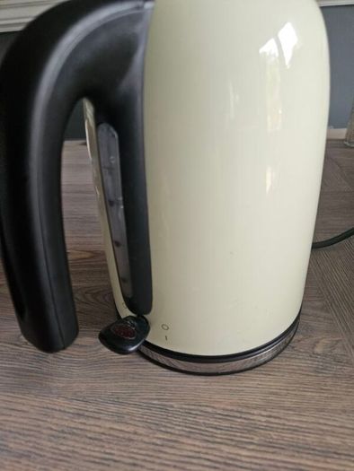 Russell Hobbs Cream steel Kettle