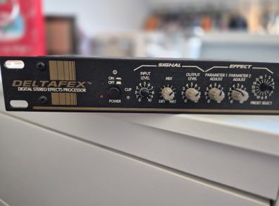 Digital Stereo Effects Processor