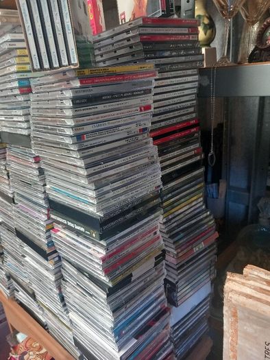 520 classical CDs in mint condition, D18