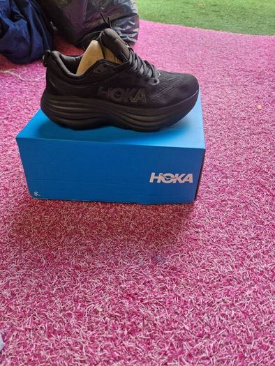 black hoka's