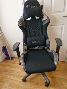 Gaming chair