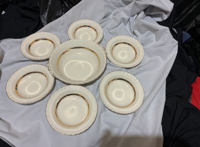 Grindley Creampetal range dessert service bowls