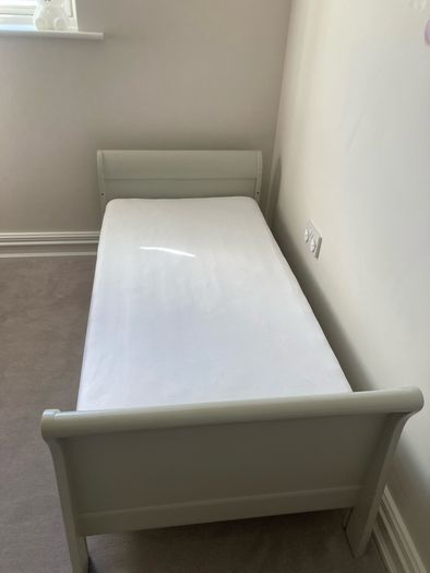 Mamas & Papas Mia Sleigh Cot Bed