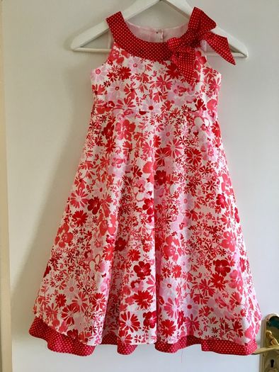 Girls dress, 7-8y