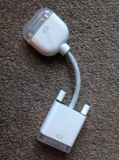 Genuine Apple DVI to VGA Monitor Adapter White Cable